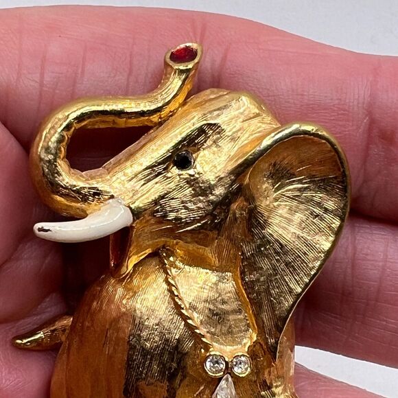 Signed Sphinx A2464 Rare Jeweled ELEPHANT BROOCH Pin Trunk Up Rhinestone Vintage - Picture 3 of 7